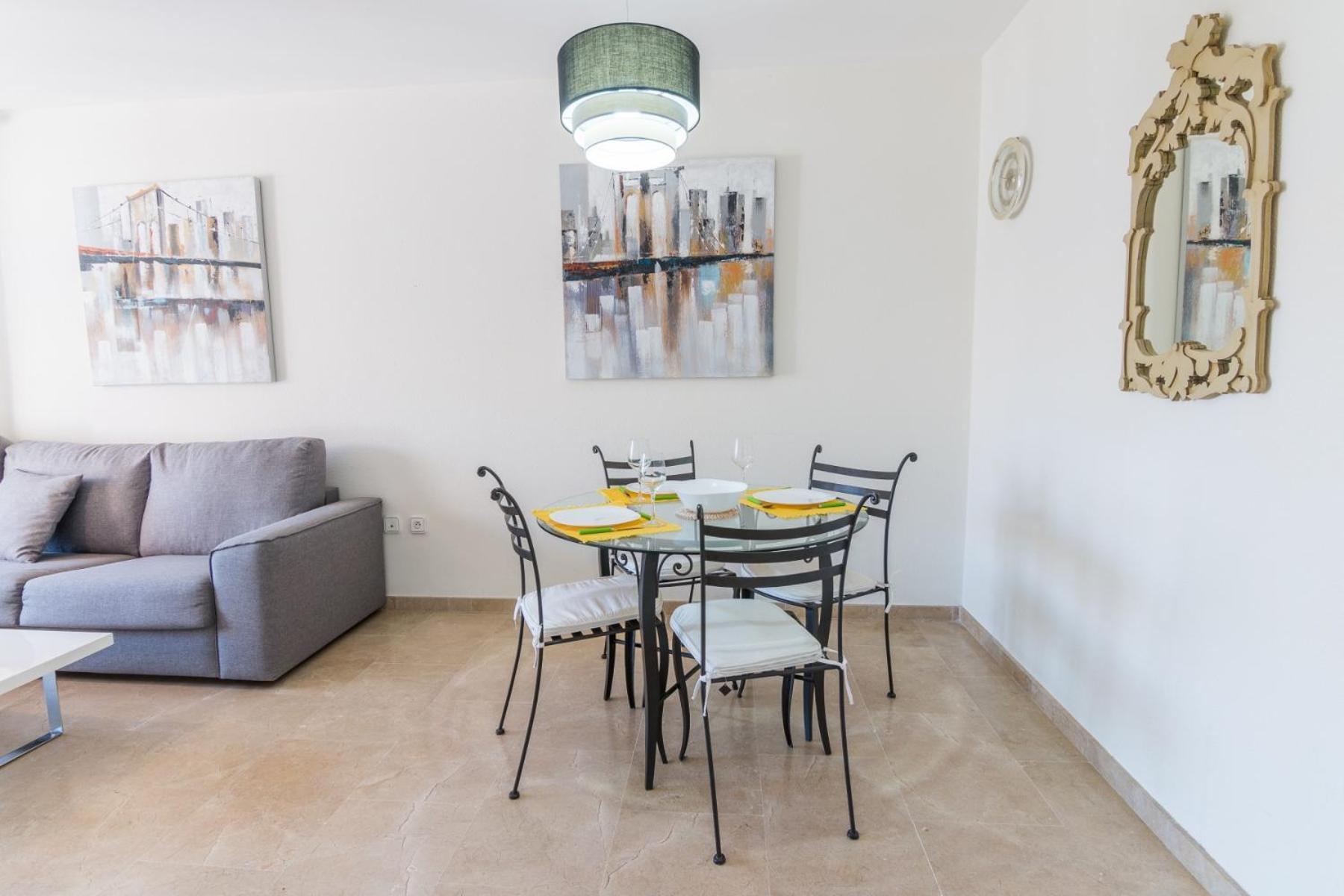 Appartamento 2066-apt 2 Bedrooms On Beach, Tenis, Gym, Pool Manilva