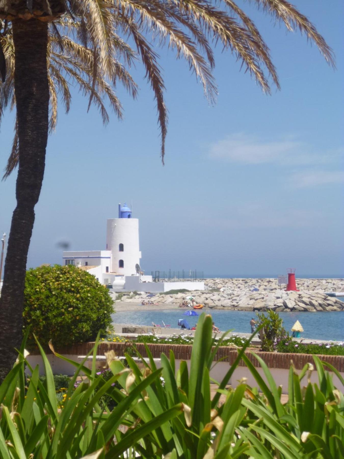 Appartamento 2066-apt 2 Bedrooms On Beach, Tenis, Gym, Pool Manilva